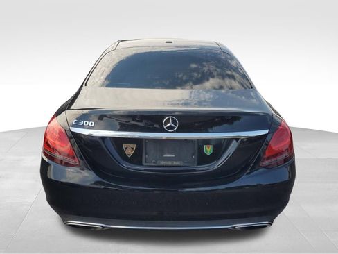 Used 2019 Mercedes-Benz C 300 Sedan image 5