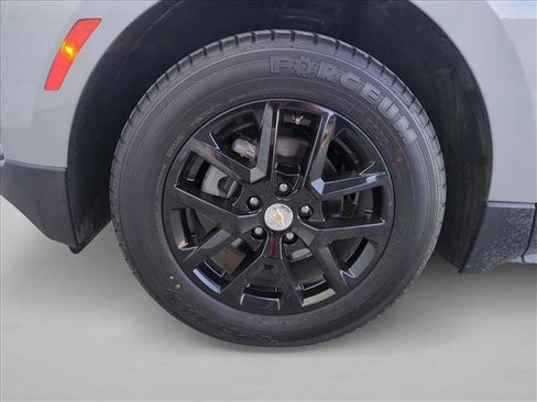 Used 2024 Chevrolet Equinox LT image 23