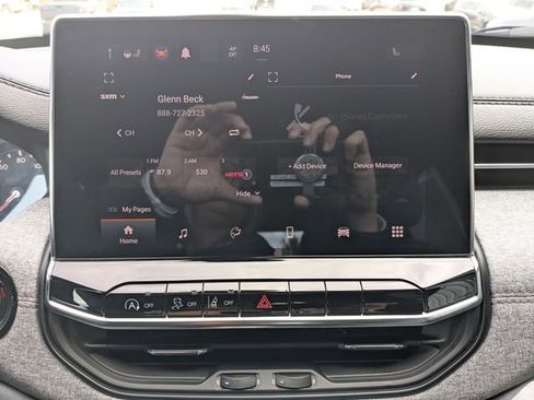 Used 2024 Jeep Compass Latitude image 22