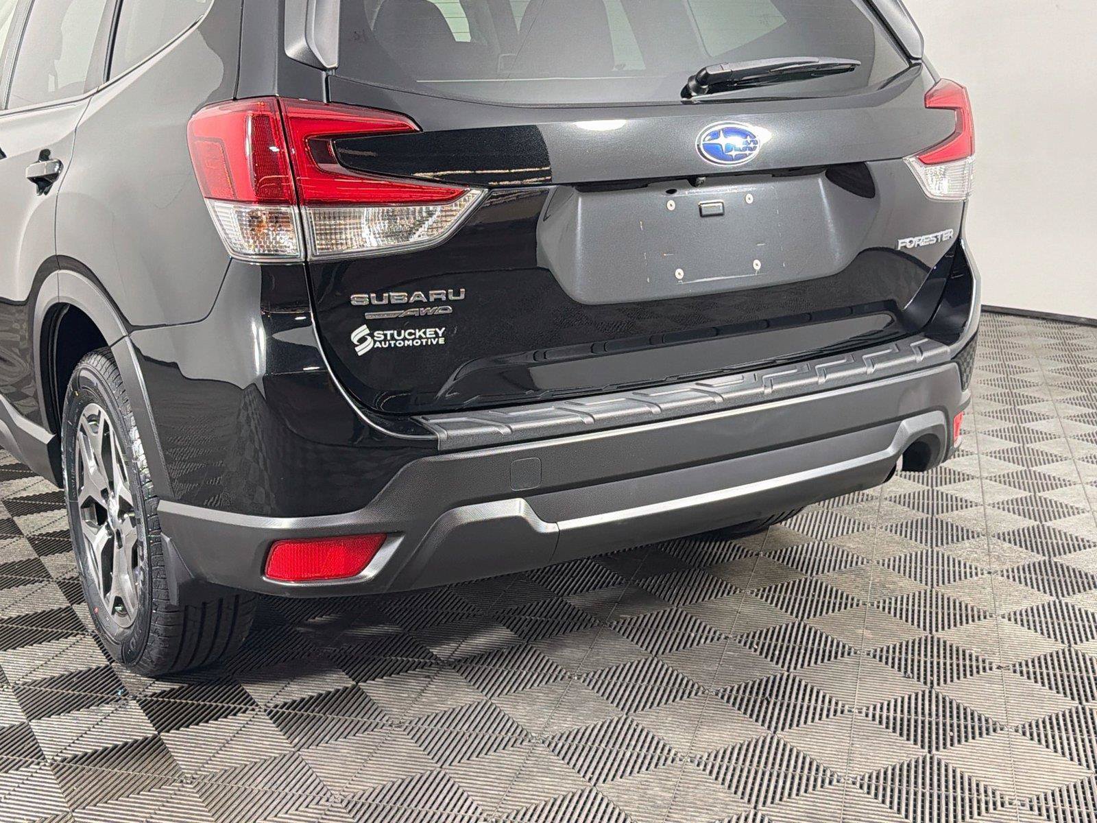 Used 2020 Subaru Forester Premium AWD/4WD image 38
