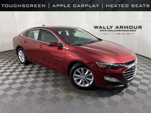 Used 2025 Chevrolet Malibu LT image 1