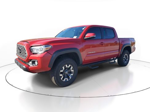 Used 2022 Toyota Tacoma TRD Off-Road w/ Technology Package image 3