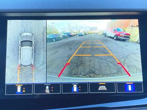 Used 2023 Buick Envision Avenir AWD/4WD image 15