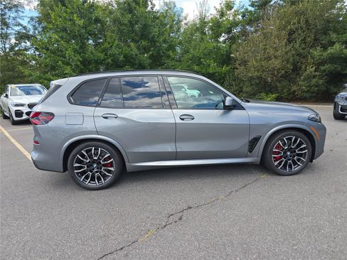 New 2026 BMW X5 xDrive50e w/ M Sport Package AWD/4WD image 2