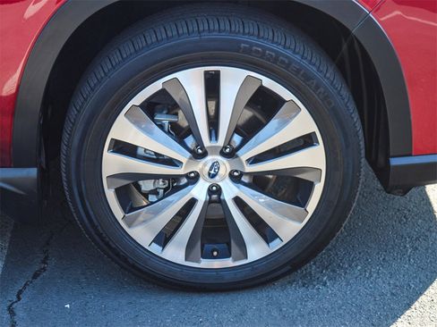 Used 2022 Subaru Ascent Limited w/ Technology Package image 9