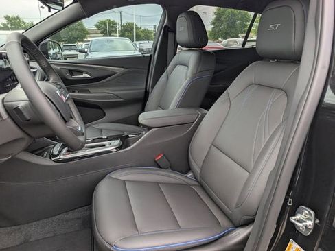 New 2026 Buick Envista Sport Touring w/ Convenience I Package FWD image 19