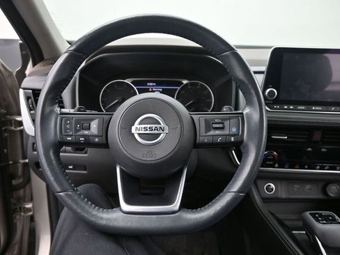 Used 2021 Nissan Rogue SL AWD/4WD image 17