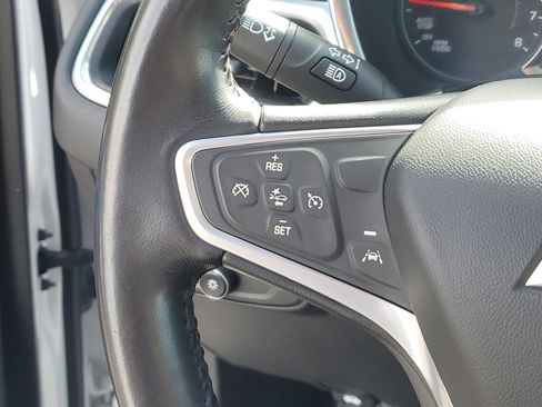 Used 2022 Chevrolet Equinox LT image 28