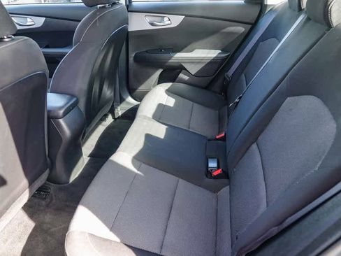 Certified 2023 Kia Forte LXS w/ LXS Technology Package image 17