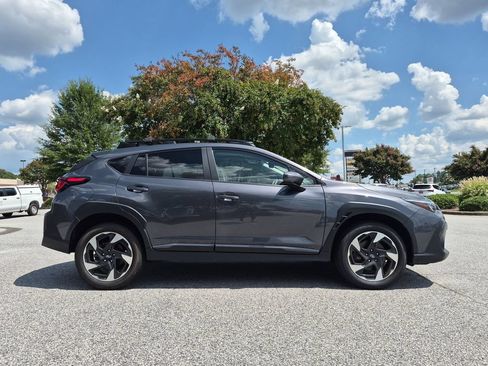 Used 2024 Subaru Crosstrek 2.5i Limited w/ Crosstrek Mirror Package AWD/4WD image 2