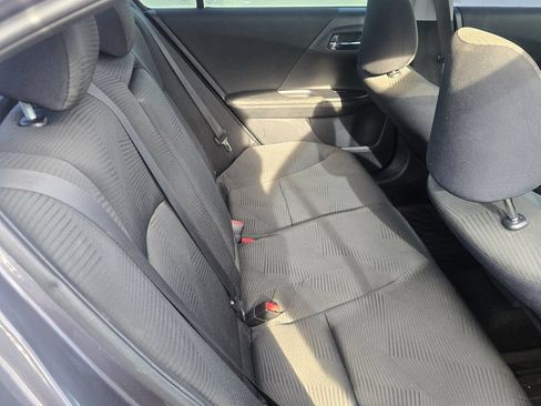 Used 2017 Honda Accord LX image 7