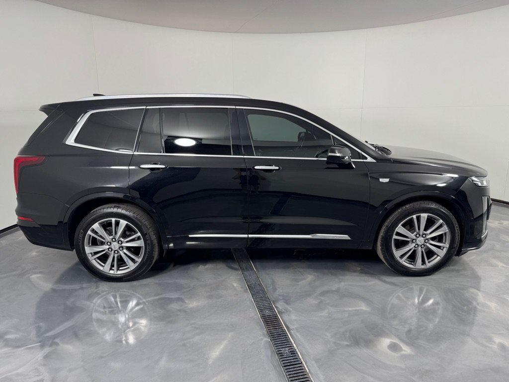 Used 2020 Cadillac XT6 Premium Luxury FWD image 4
