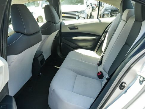 Used 2022 Toyota Corolla LE w/ Carpet Mat Package (TMS) FWD image 17
