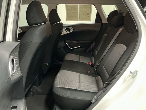 Used 2024 Kia Soul LX w/ Option Group 015 FWD image 20