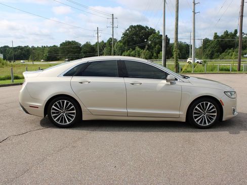Used 2017 Lincoln MKZ Select w/ Select Plus Package FWD image 17