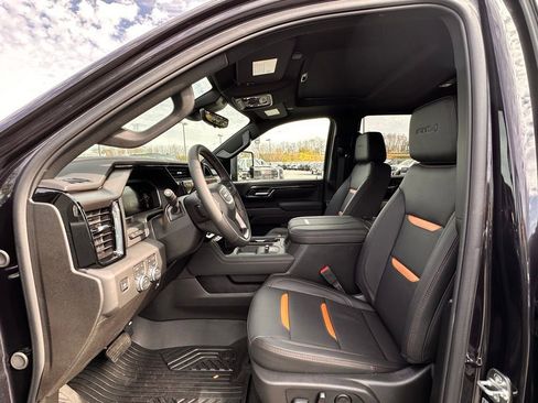 New 2026 GMC Sierra 2500 AT4 w/ AT4 Premium Plus Package AWD/4WD image 15
