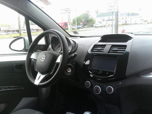 Used 2015 Chevrolet Spark LT FWD image 19