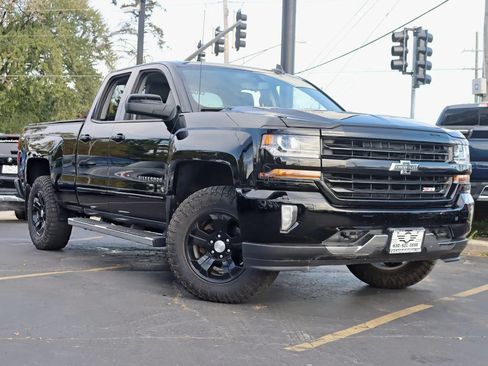 Used 2018 Chevrolet Silverado 1500 LT w/ All Star Edition AWD/4WD image 8