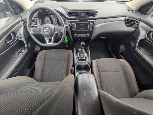 Used 2022 Nissan Rogue Sport S image 16