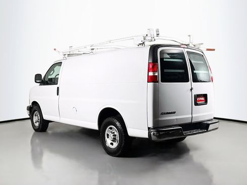 Used 2019 Chevrolet Express 2500 w/ Driver Convenience Package image 3