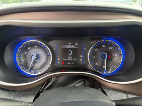 Used 2020 Chrysler Voyager LX w/ Cold Weather Group FWD image 26