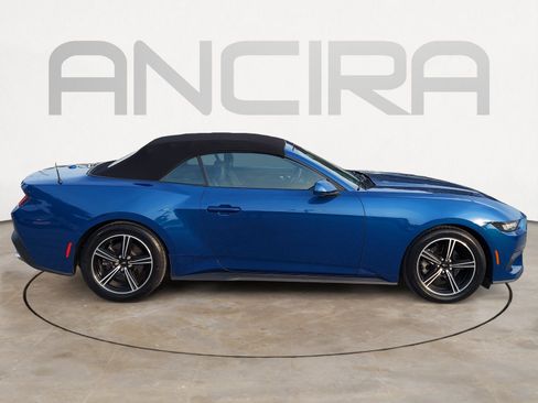 Used 2024 Ford Mustang Convertible RWD image 11