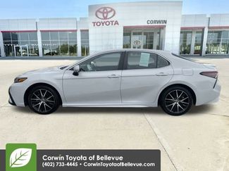 Used 2023 Toyota Camry SE video 2