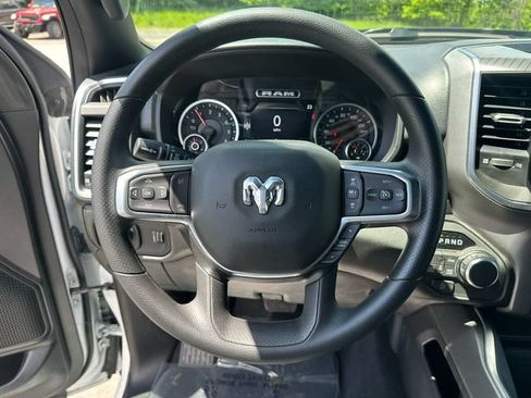 New 2026 RAM 1500 Express AWD/4WD image 12