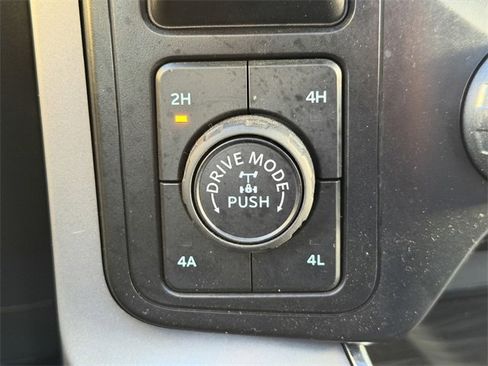 Used 2024 Ford F150 Lariat w/ Bed Utility Package image 33