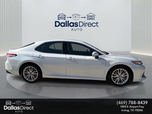 Used 2018 Toyota Camry XLE image 5