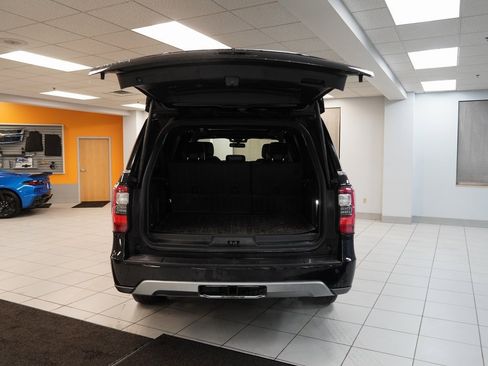 Used 2021 Ford Expedition Max Limited image 10