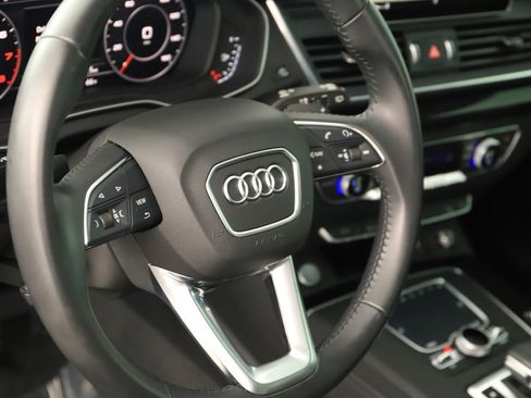 Used 2020 Audi Q5 2.0T Premium Plus image 16
