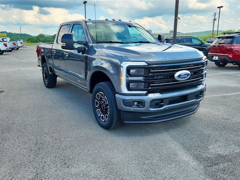 Used 2026 Ford F350 4x4 Crew Cab Super Duty image 2