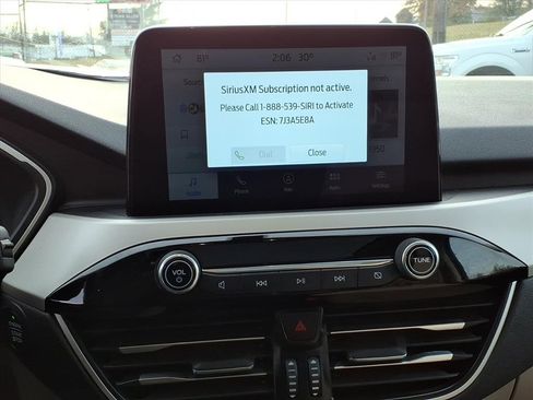 Certified 2022 Ford Escape SEL w/ Technology Package image 23