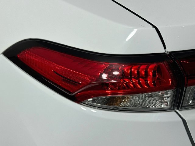Used 2025 Toyota Corolla LE FWD image 32