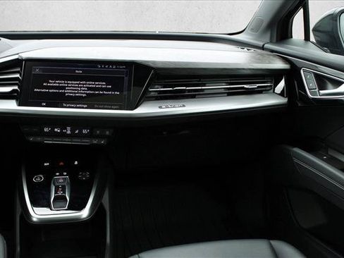 Used 2023 Audi Q4 e-tron Premium Plus w/ Premium Plus RWD image 18