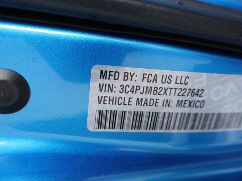 New 2026 Jeep Cherokee Laredo image 38