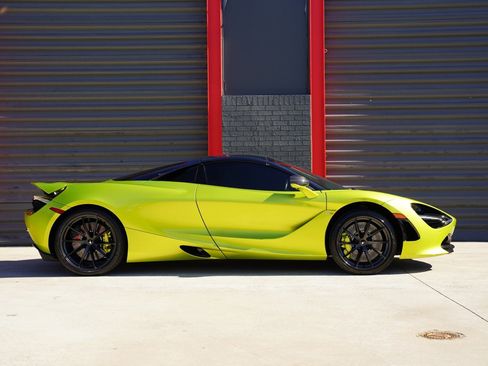 Used 2022 McLaren 720S Luxury image 11