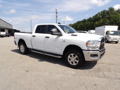 Used 2024 RAM 2500 Big Horn AWD/4WD image 10