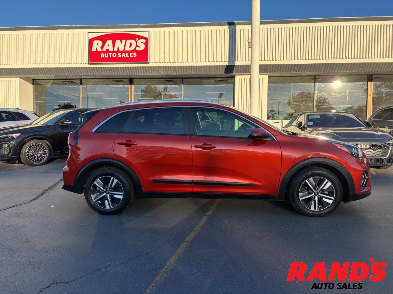 Used 2022 Kia Niro LXS FWD image 1