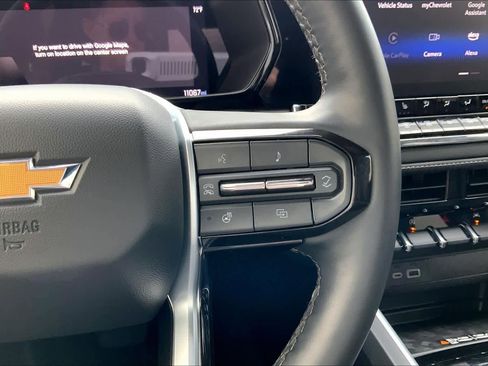 Used 2025 Chevrolet Colorado LT w/ LT Convenience Package image 24