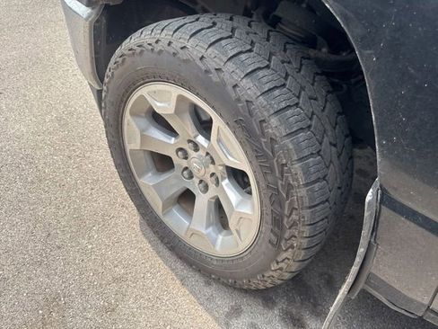 Used 2020 RAM 1500 Big Horn AWD/4WD image 14
