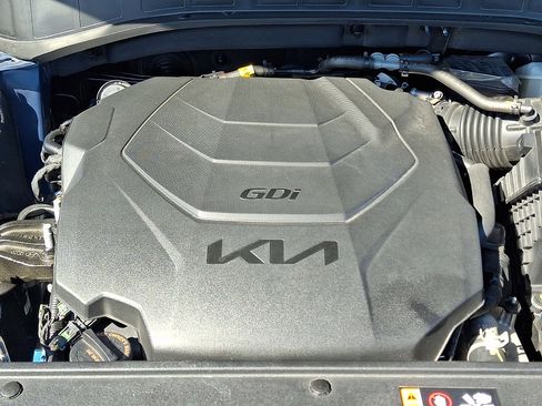 Used 2024 Kia Telluride EX w/ EX Captain's Chair Package image 35