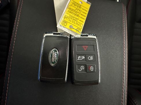 Used 2023 Land Rover Discovery Sport SE R-Dynamic AWD/4WD image 33
