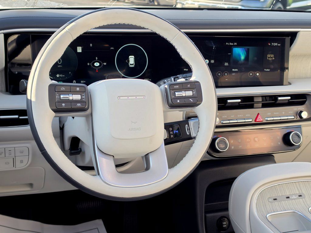 Used 2026 Hyundai Palisade Calligraphy FWD image 40