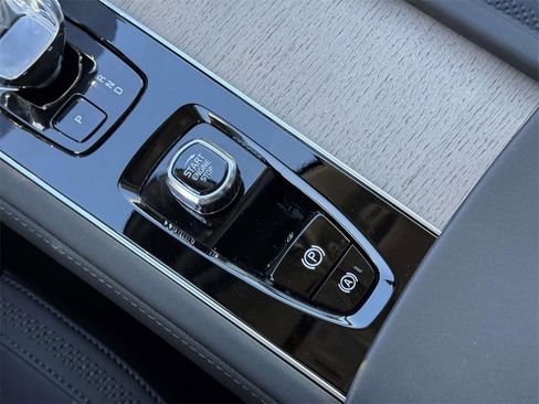 Certified 2026 Volvo XC90 B6 Plus w/ Protection Package Premier image 29