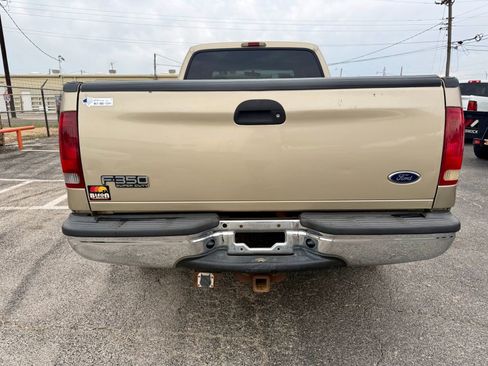 Used 2001 Ford F350 2WD Crew Cab Super Duty image 4