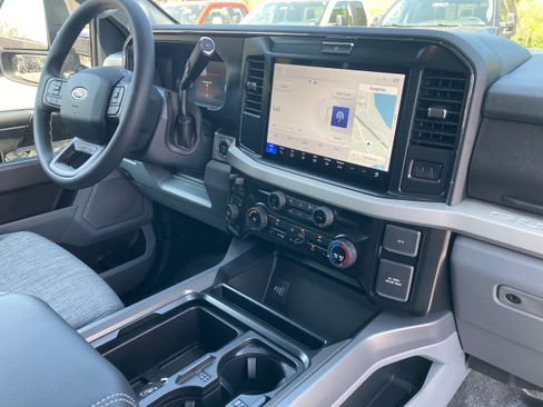 New 2026 Ford F350 XLT w/ XLT Premium Package AWD/4WD image 25