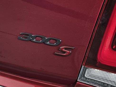 Used 2023 Chrysler 300 S RWD image 4