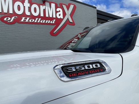 Used 2021 RAM 3500 Tradesman w/ Chrome Appearance Group image 9